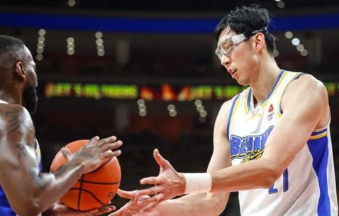 体育视频直播-北京输球揪出头号罪人！超级内线两次失误葬送胜利，许利民被坑惨