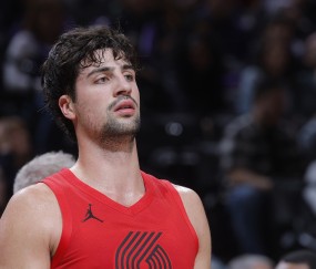 网页版登录入口-把锅背好！阿夫迪亚19中7&amp;三分12投仅2中 还有7失误！