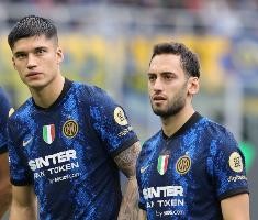 国米跟队：恰20、帕瓦尔、比塞克和泽林周三报到，全队周六回归