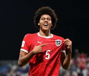 kaiyun 官网-利物浦动态：全力截胡拜仁，杰拉德点头回归，罗伯逊转会再生变数